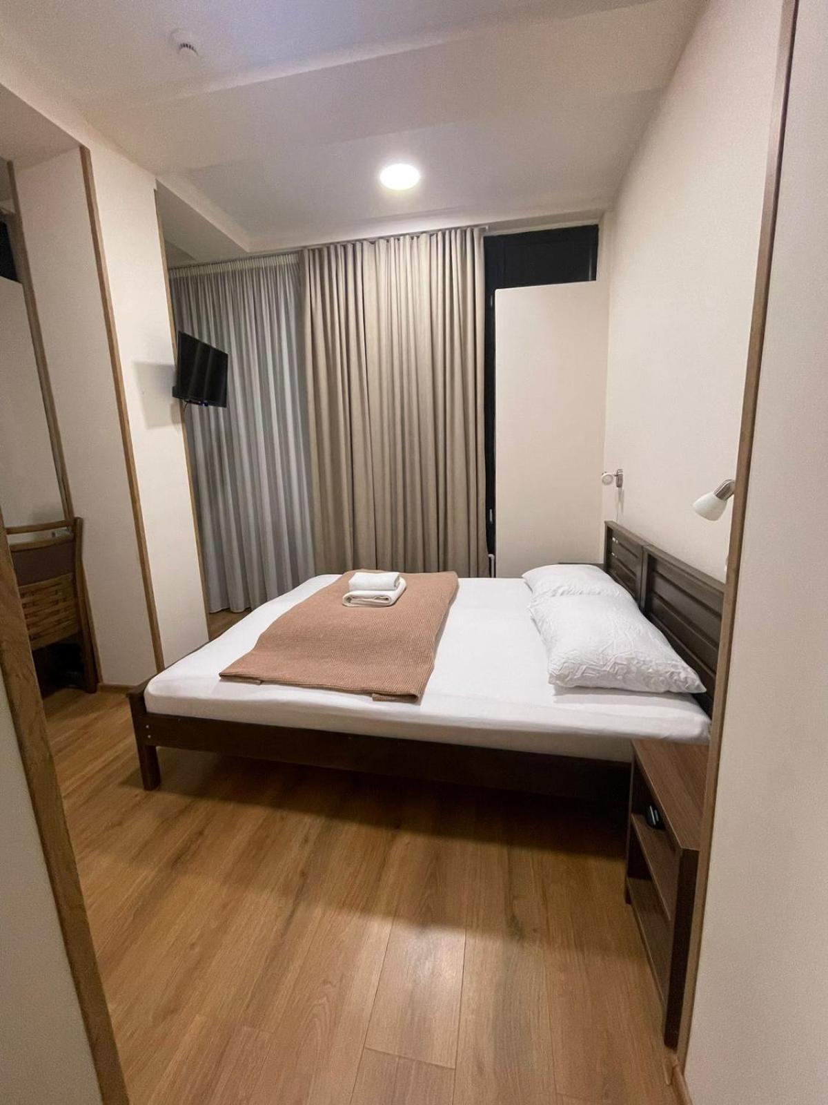 Art Family Hotel Tbiliszi Kültér fotó